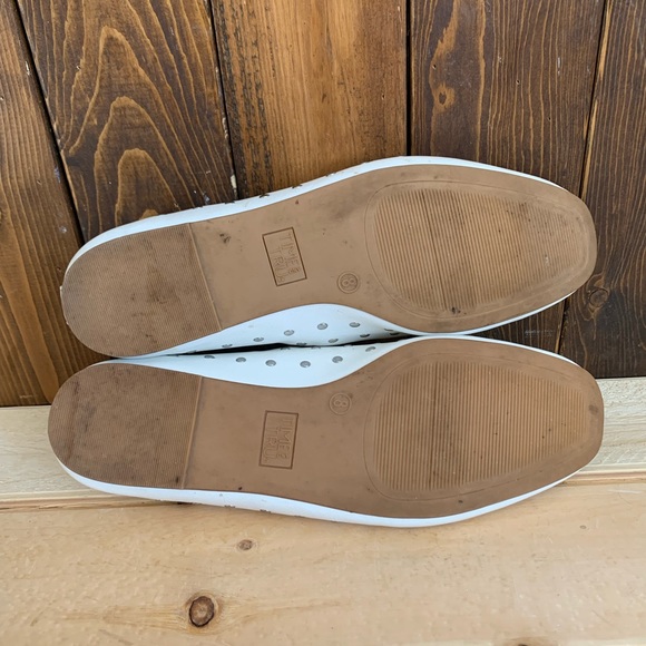 Time And Tru Memory Foam Elegant White Studded Women's Flats - Picture 9 of 9